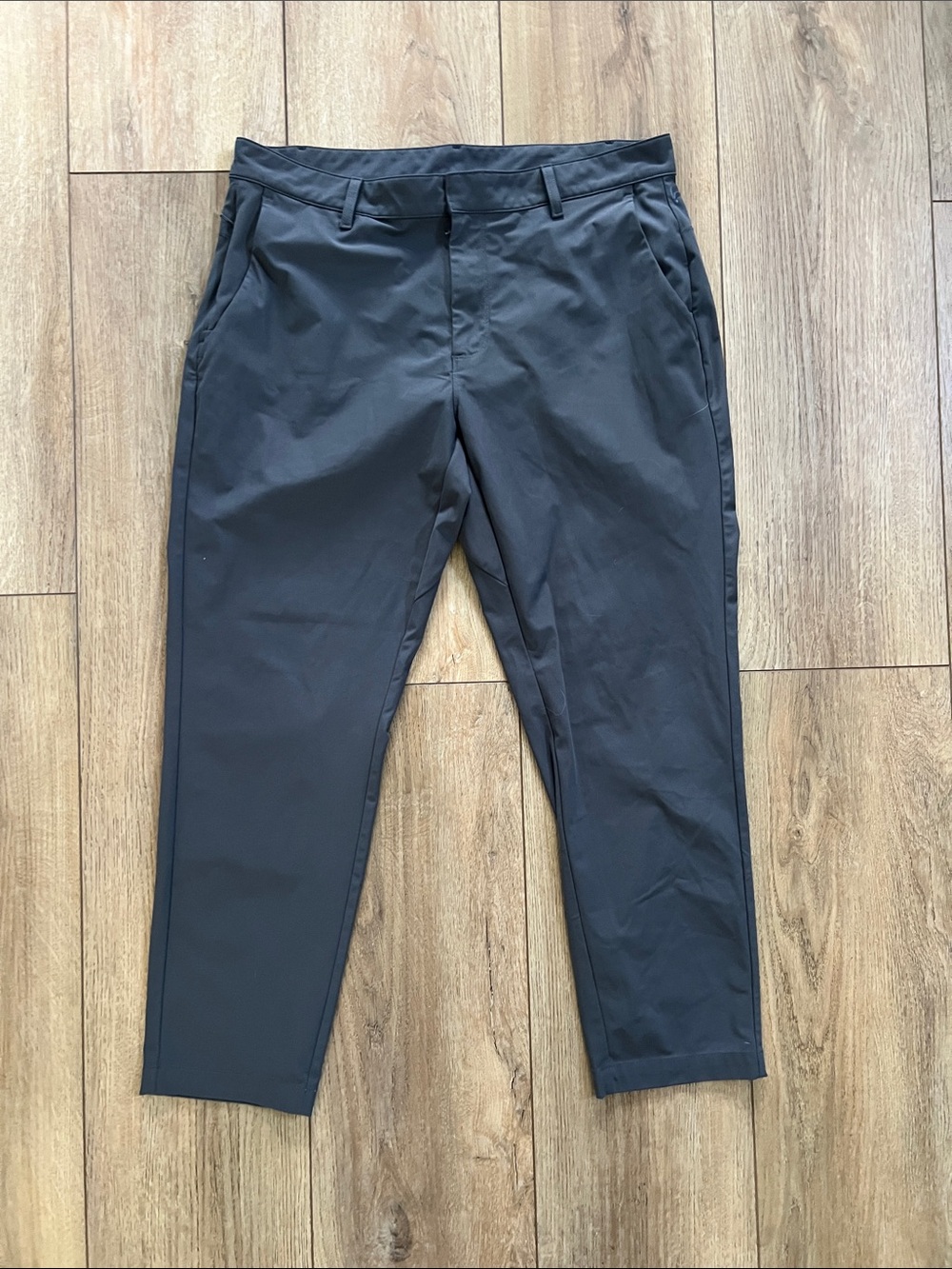 Fabletics Men’s Dark Grey Stretch Pants Size 36x30